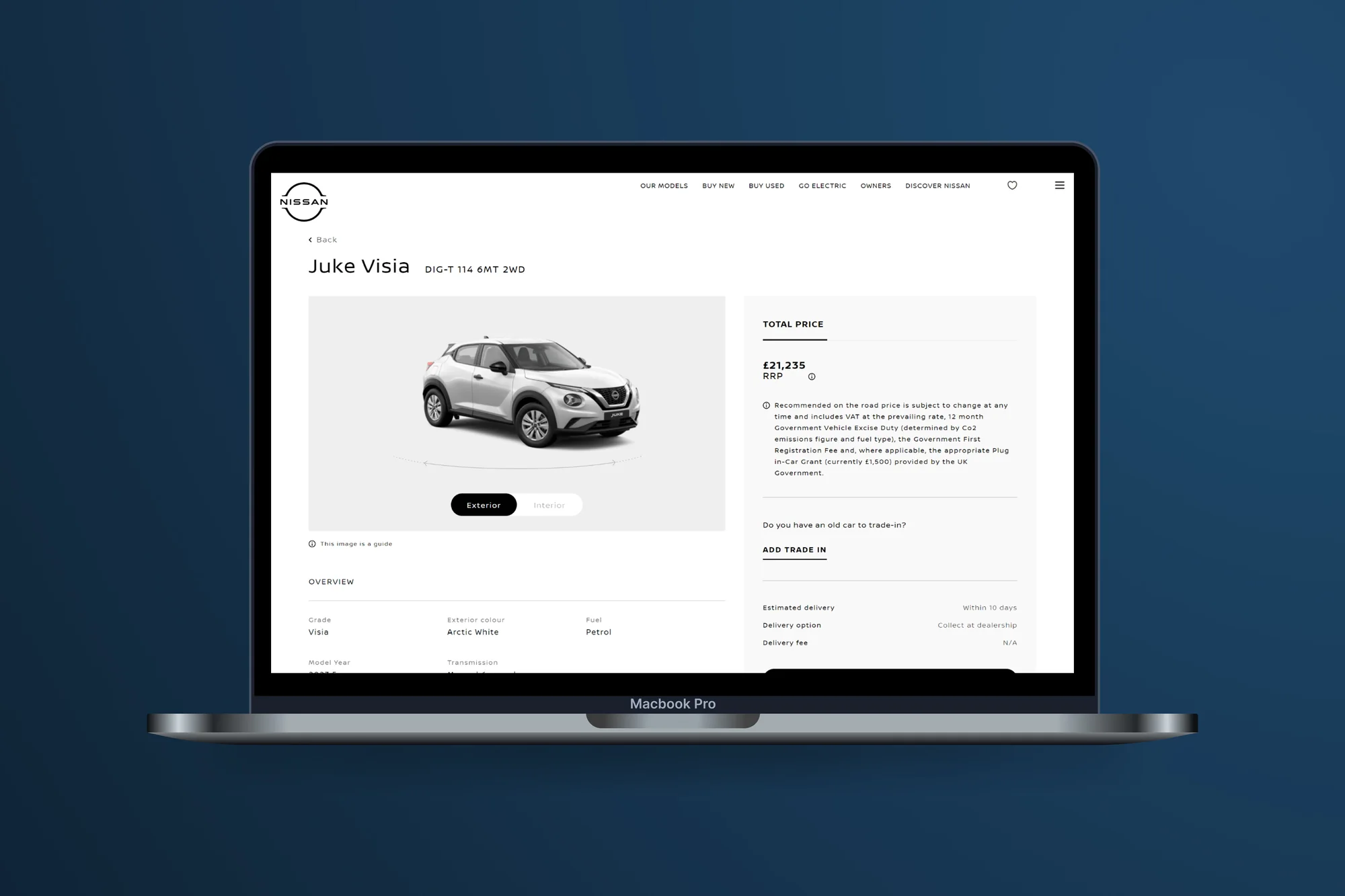 Juke Visia vehicle page on a laptop: 360° exterior view, overview and total price